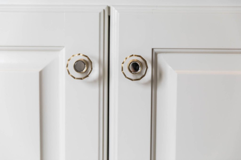 knobs on a white cabinet